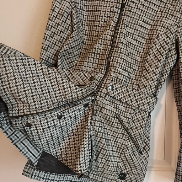 FITS Equestrian Houndstooth Riding Jacket - Picture 3 of 6